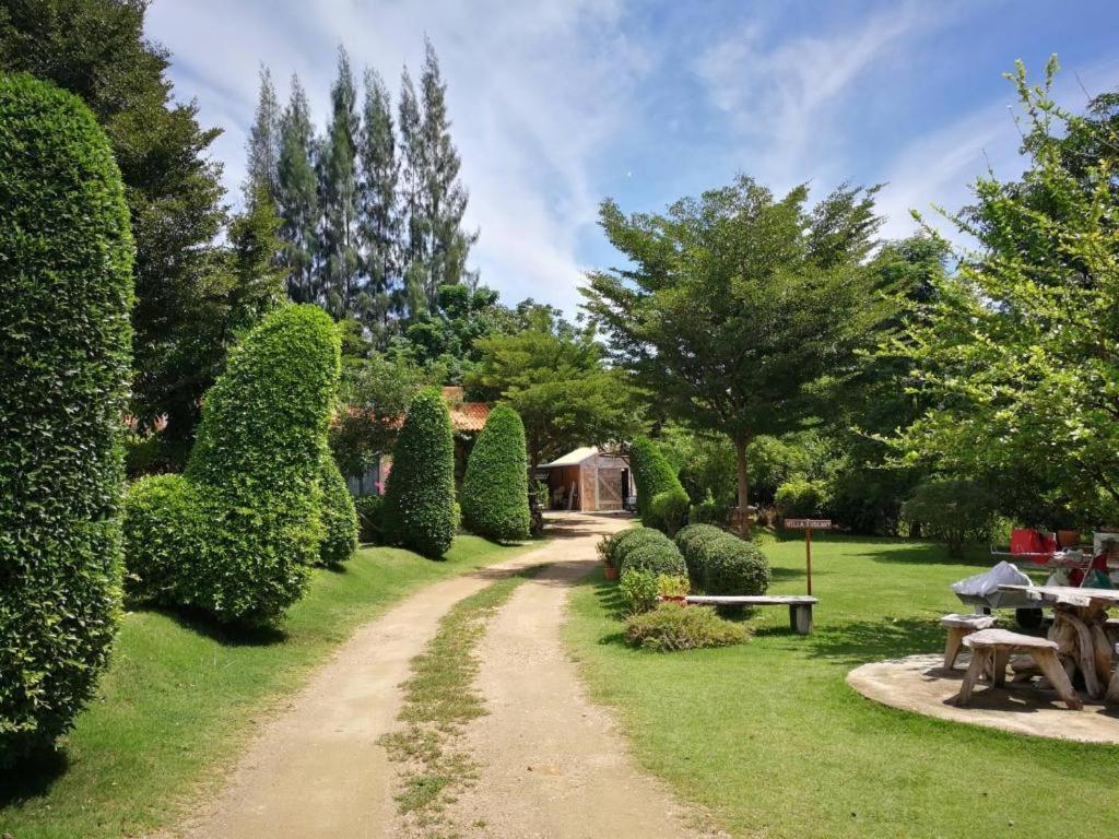 Villa Tuscany Country Resort Suan Phueng Exterior foto